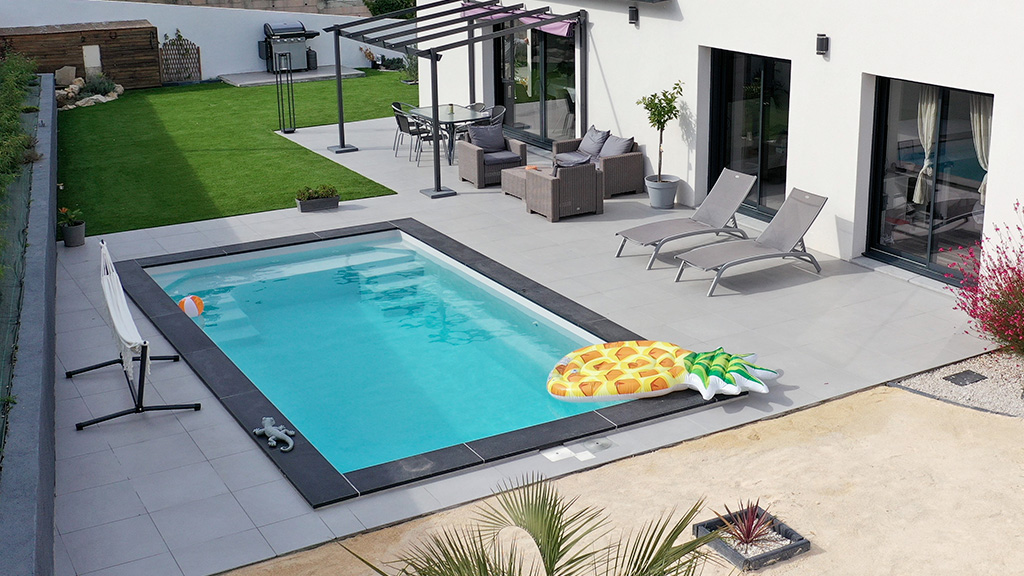 Piscine coque Sunshine